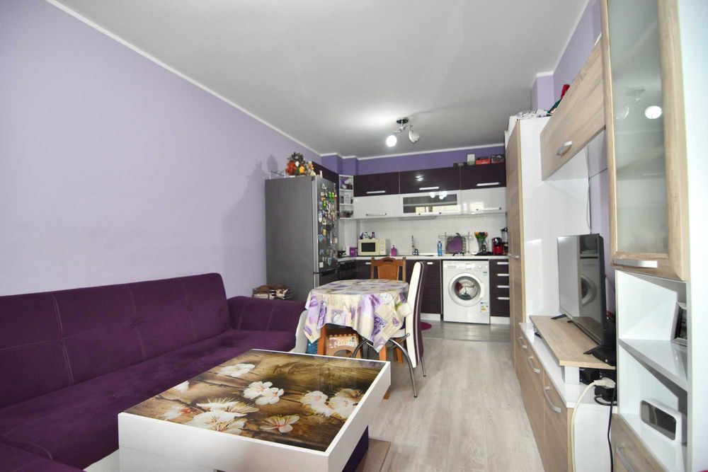 Продава се Тристаен апартамент в Пловдив, Южен - 77 кв.м за 1572 €/кв.м - Снимка #1