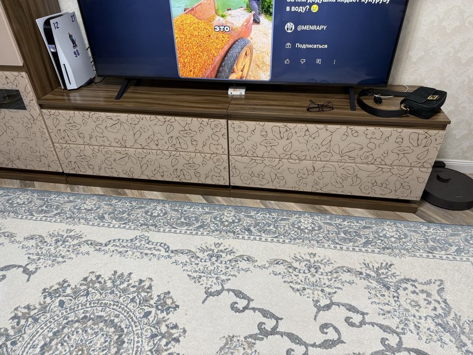 Продам Фурнитуру для гостиной