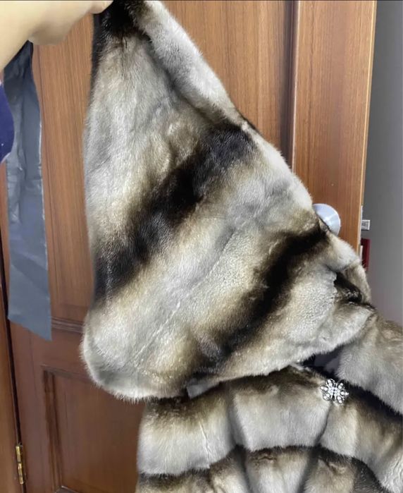 Продам шубу норковую