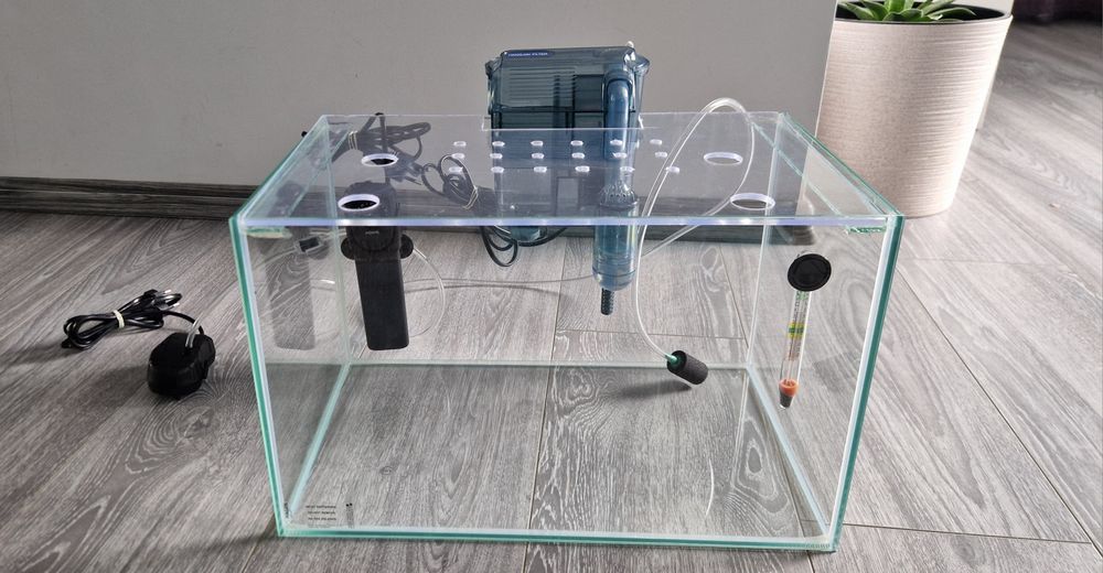 Acvariu 25l complet utilat