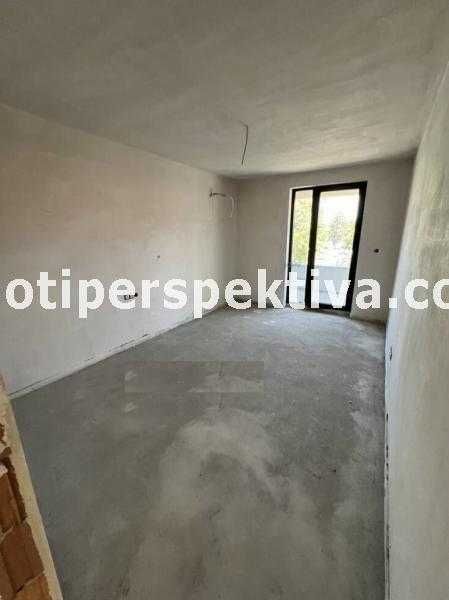 Продава се Тристаен апартамент в Пловдив, Христо Смирненски - 120 кв.м за 1125 €/кв.м - Снимка #1