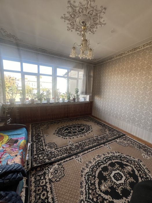 Nazarbekda uy sotiladi !