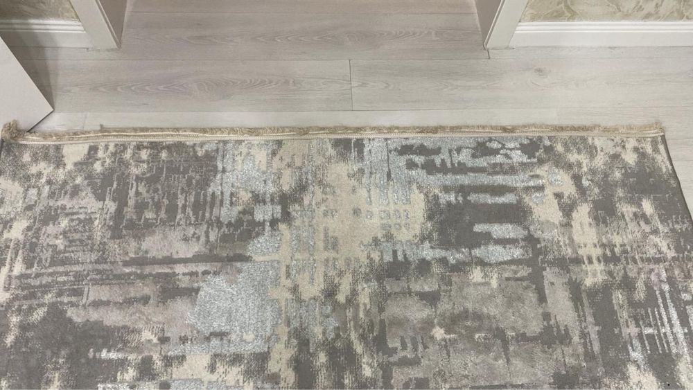 Продам ковры в отличном состояний