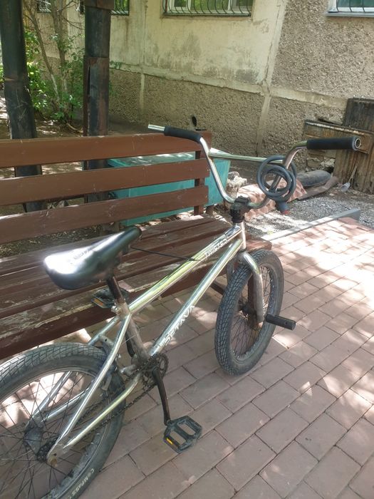 Продам велосипед BMX  в хорошем состоянии