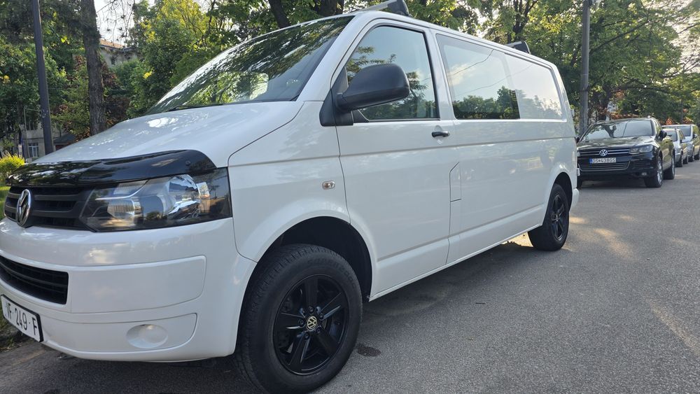 Volkswagen Transporter T5 2.0 TDI * An 2013 * 5 Locuri  * Extralung * Autoutilitara N1 * Euro 5 * Cutie Manuala