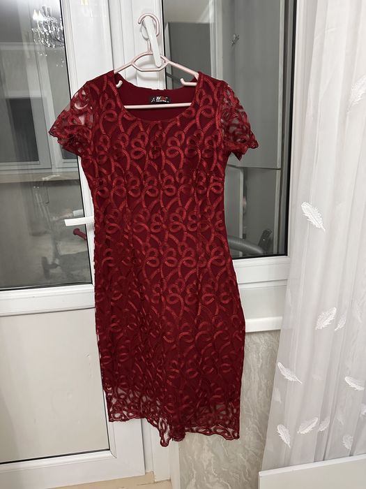 Женское платье 46-го размера