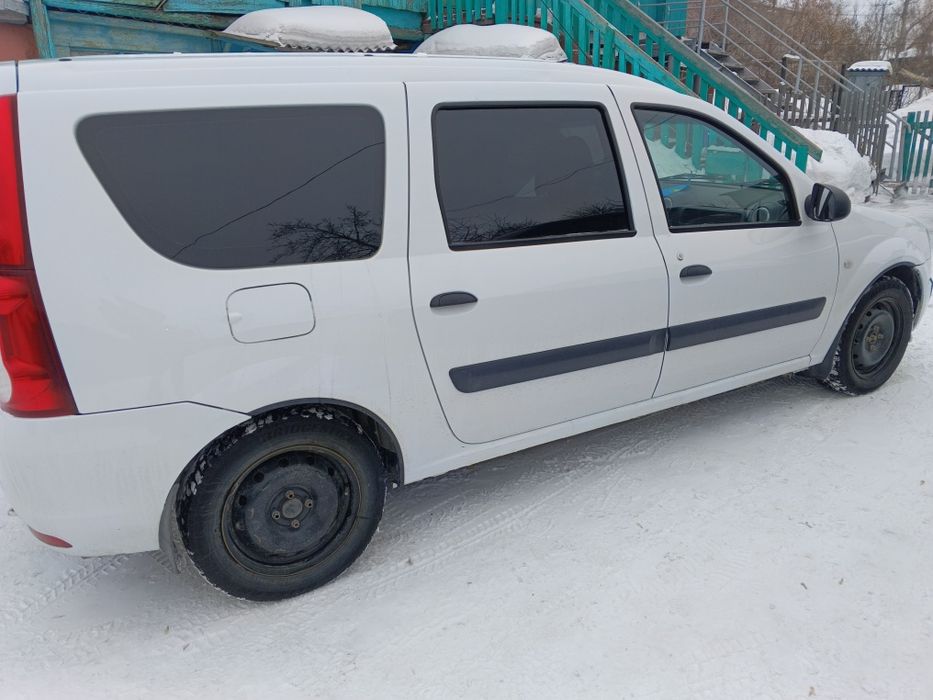 Продам Ларгус ..