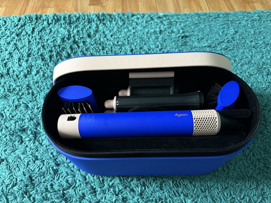Dyson Airwrap сешоар-маша