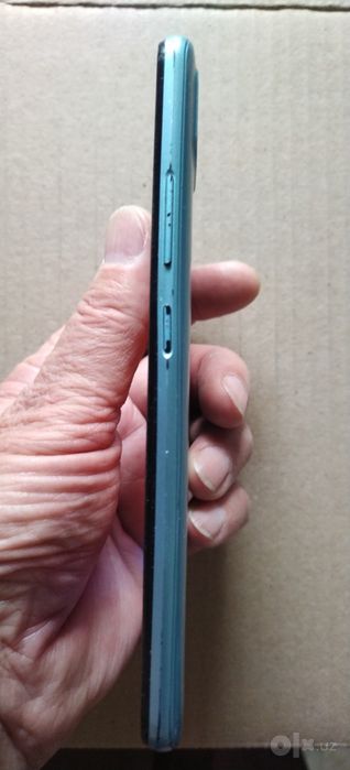 Продаётся телефон Realme C21Y
