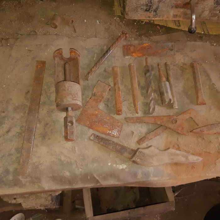 Стари инструменти