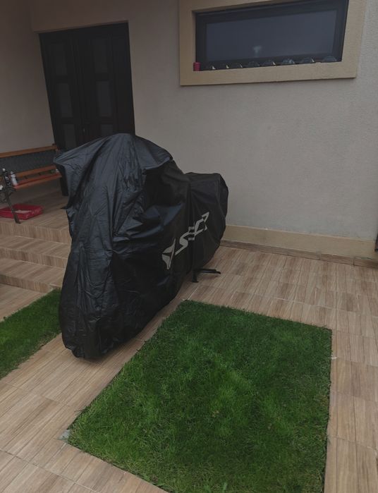 Vând Honda Forza 125 în garanție