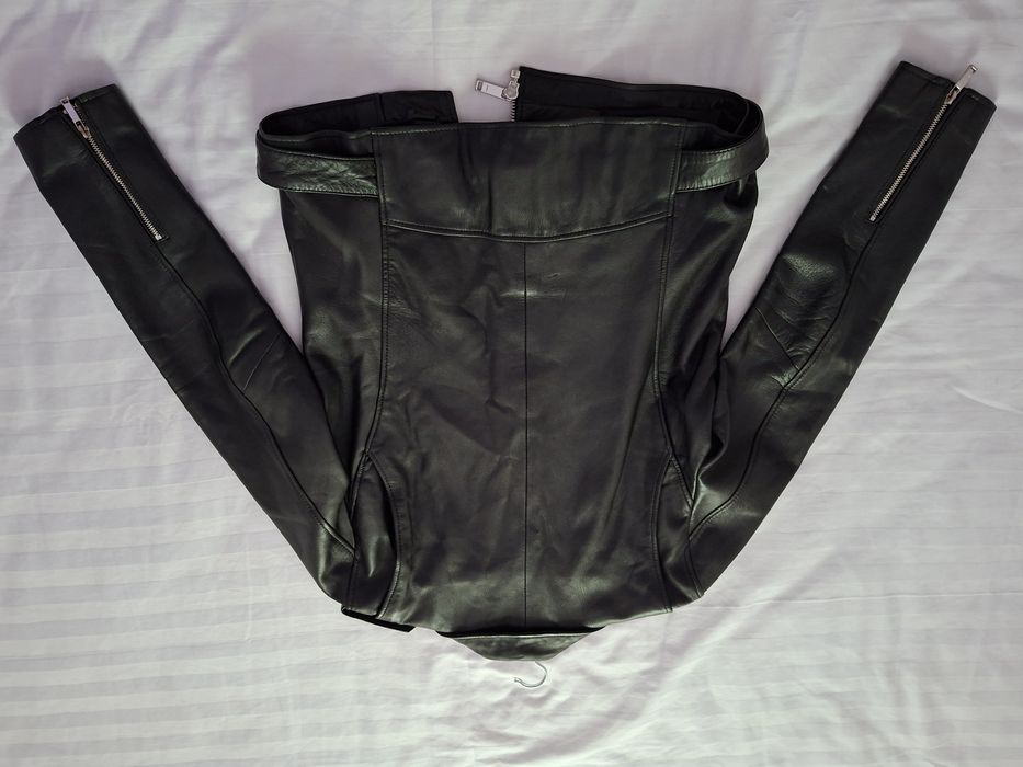 Geaca din piele zara