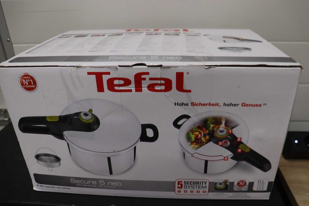 Тенджера под налягане Tefal Secure 5 NEO, 6л