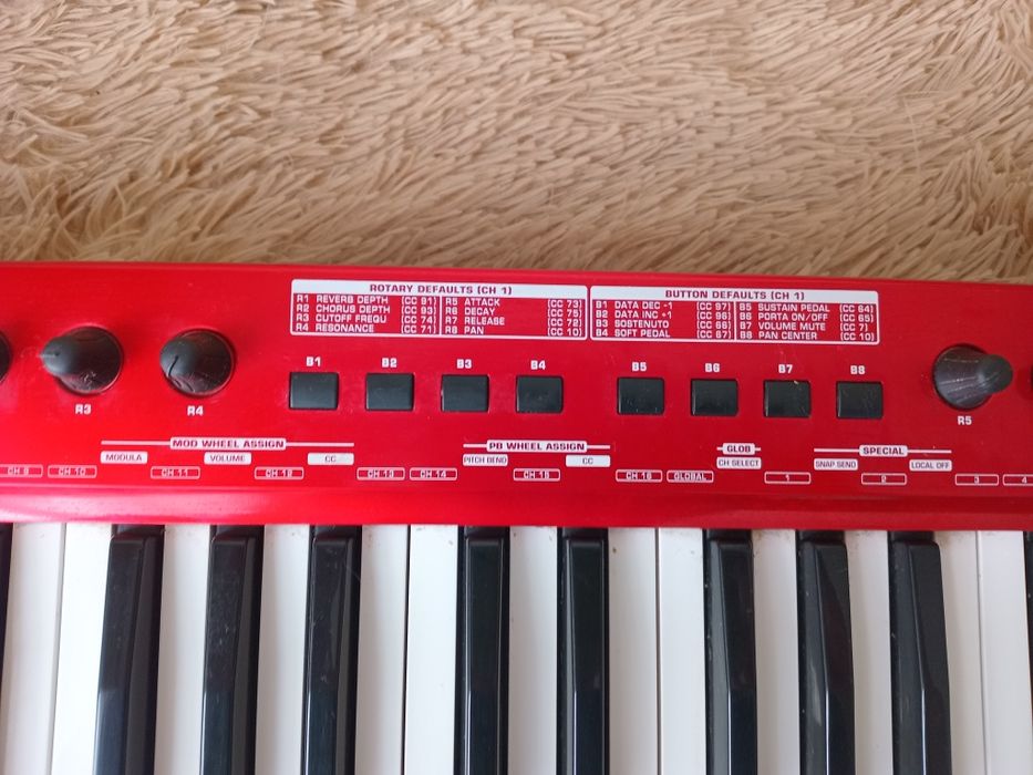 МИДИ клавиатура, Беринджир