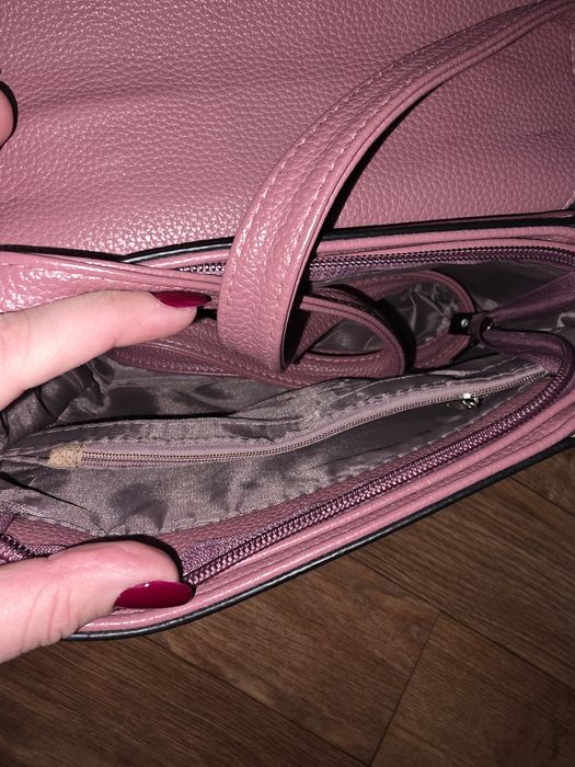 Дамска чанта, малка