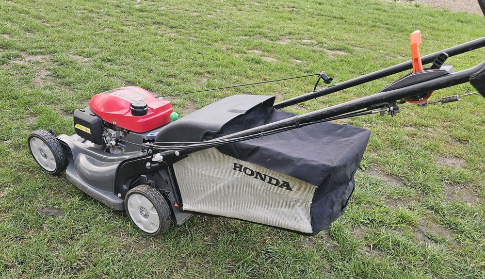 Mașina de tuns iarba / gazon Honda HRX 537, Modelul nou