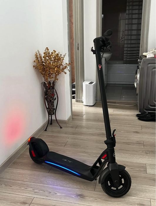 Vand trotineta MRYAM cu led