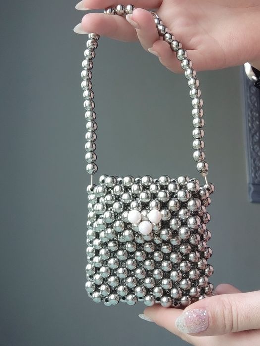 Мини сумочки, 4 сумочки и в подарок маленький брелок в виде сумочки.