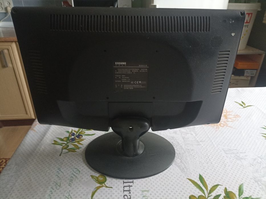 Продам монитор современный