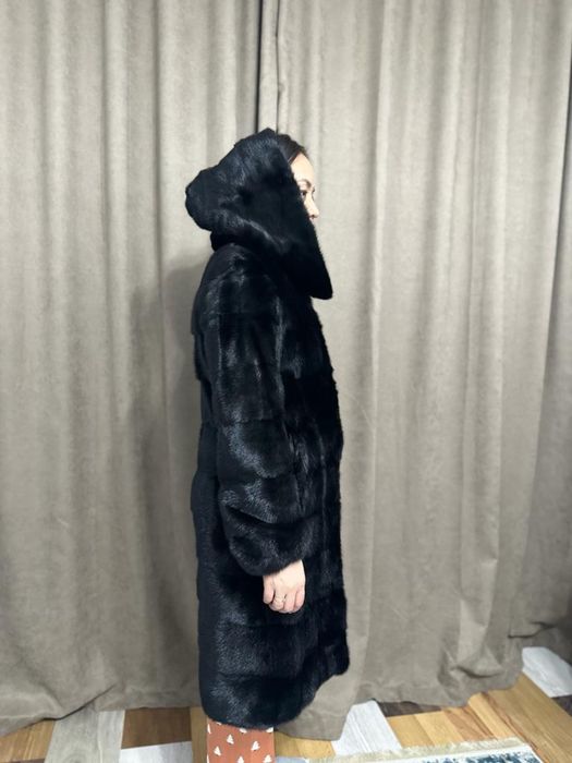 Продам норковую шубу