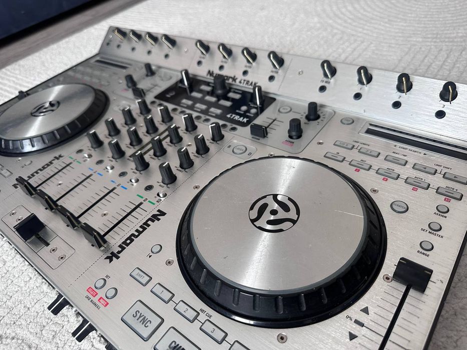 Диджей пульт Numark 4-Trak DJ стенд работает только на windows
