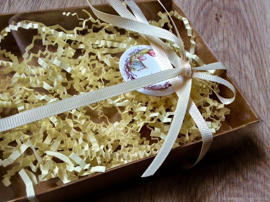 Бумажный наполнитель для подарков