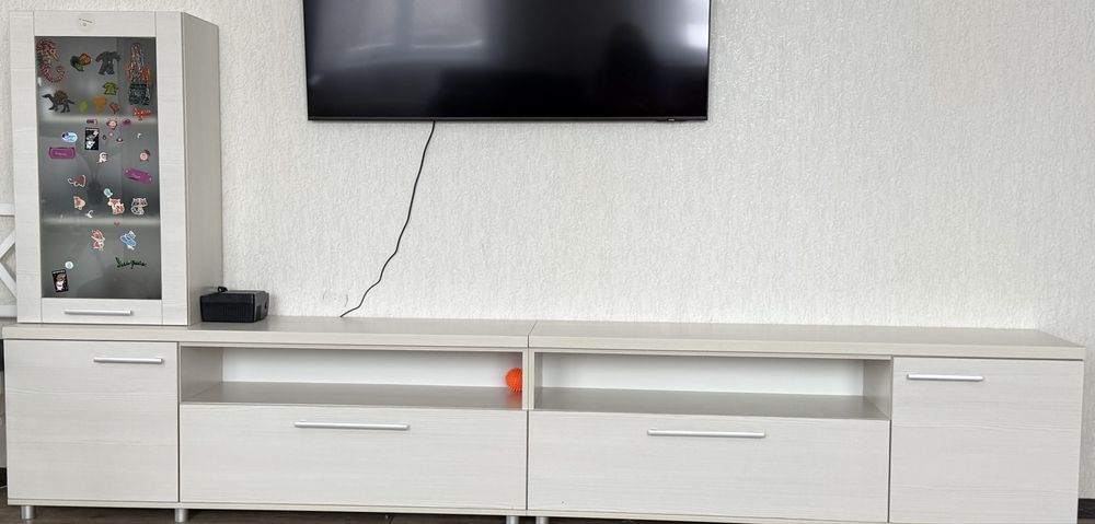 Тумба и шкафчик под тв