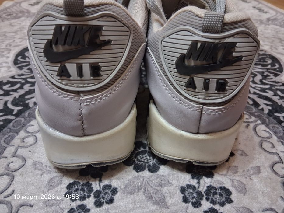 Маратонки Nike Air номер 38 (24 см.)