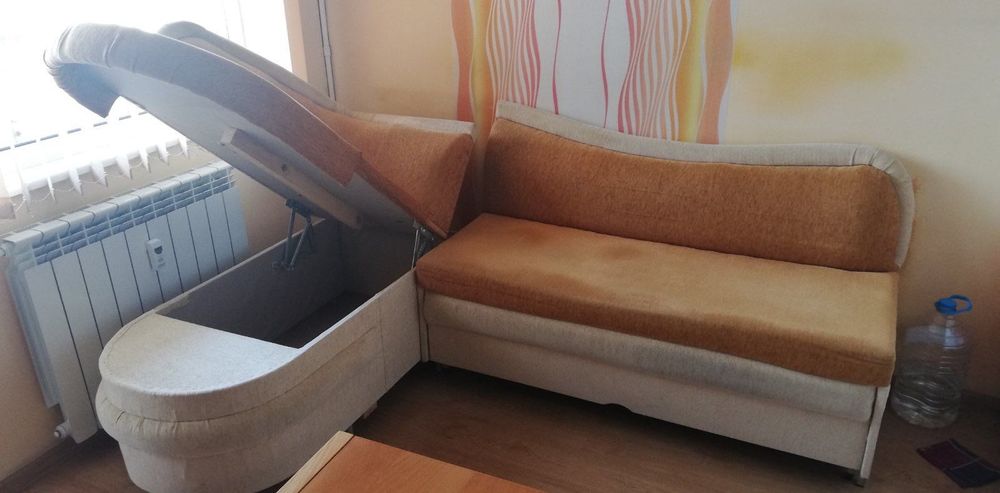 Разтегателен Диван