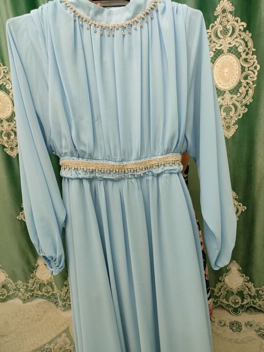 Продам женское платье