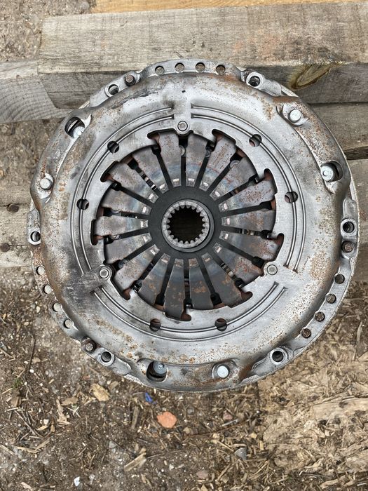 Маховик/съеденител/ за Toyota Avensis 2.0D4D/116kc