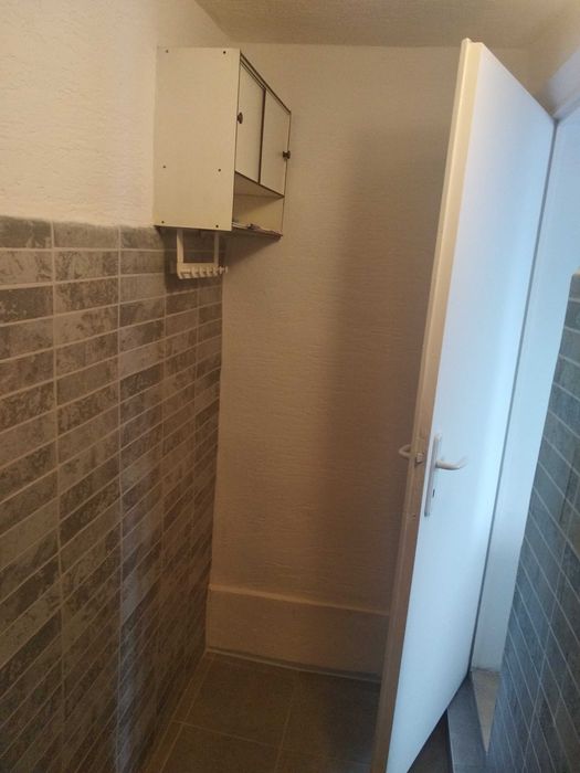 Дава се под наем Къща в София, Левски В - 40 кв.м за 300 € - Снимка #9