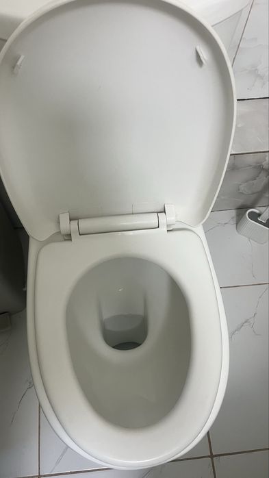 Срочно продам унитаз