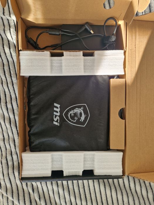 MSI  GL65 Leopard – i7-10750H / RTX 2070 SUPER 8GB / 144Hz – stare impecabilă, cutie + accesorii