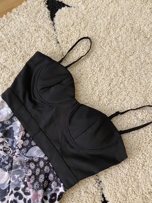 Rochie scurta cu bretele cu bust buretat marimea 8/ S