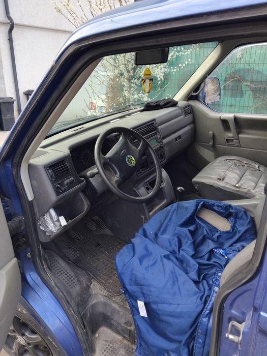 Vând transportar T4 motor2.5tdi