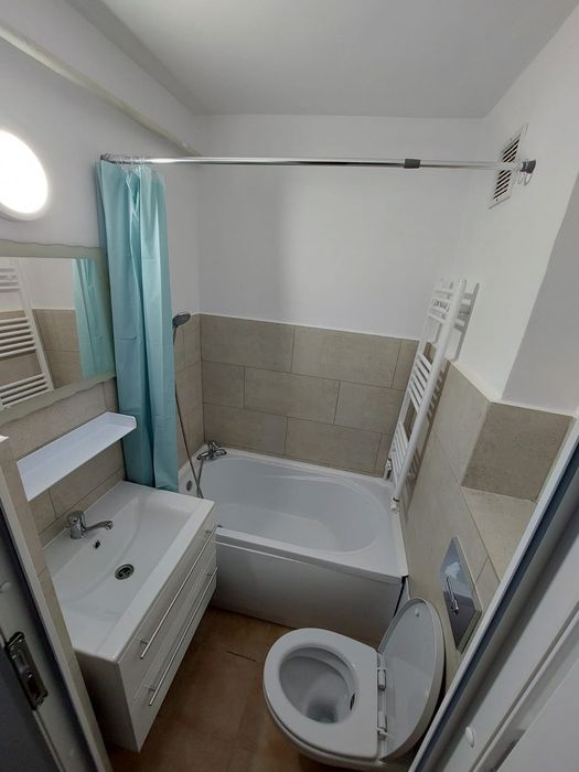 3 camere | Renovat complet | Mobilat & utilat | Lângă Colegiul „Mihail Sadoveanu” | Pod pe toată suprafața — fotografia 3