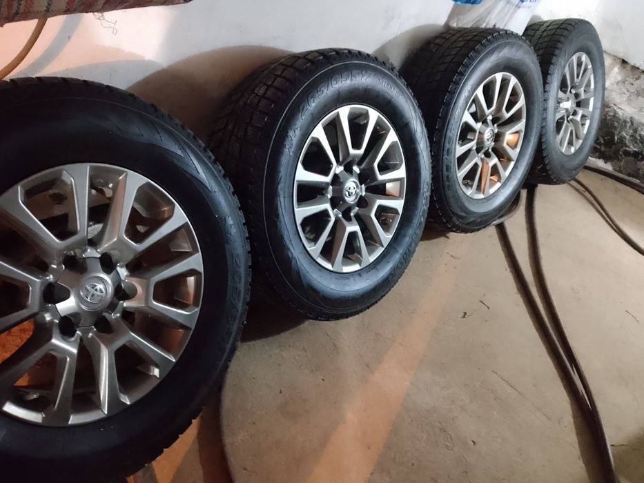 Комплект покрышки с дисками