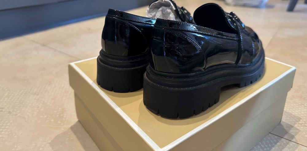 Обувки мокасини Michael Kors