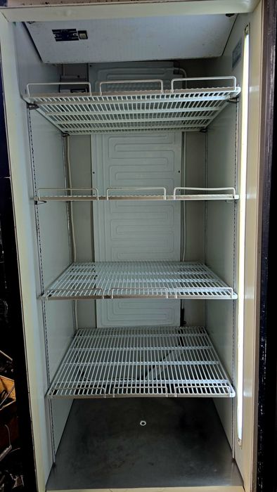 Lada frigorifica , vitrina frigorifica profesionala ,frigider usa stic