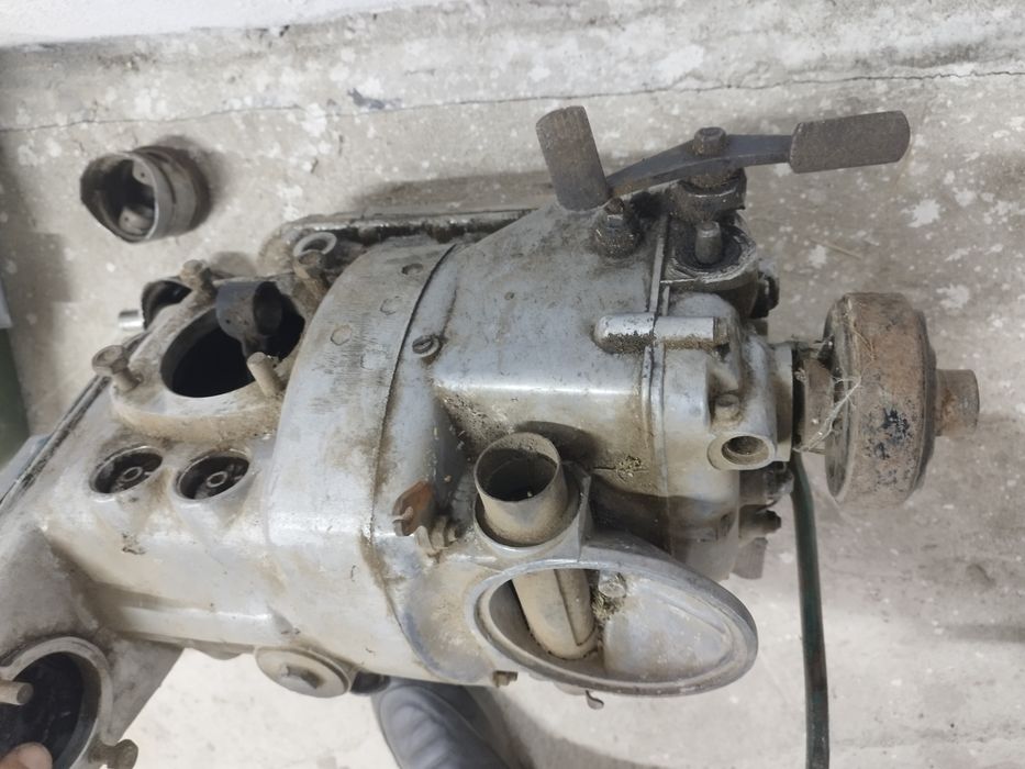 Продаю двигатель на мотоцикл Урал .