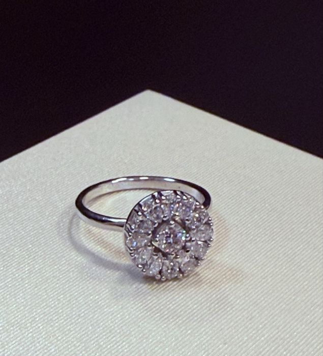 Дамски пръстн бяло злато и брилянти