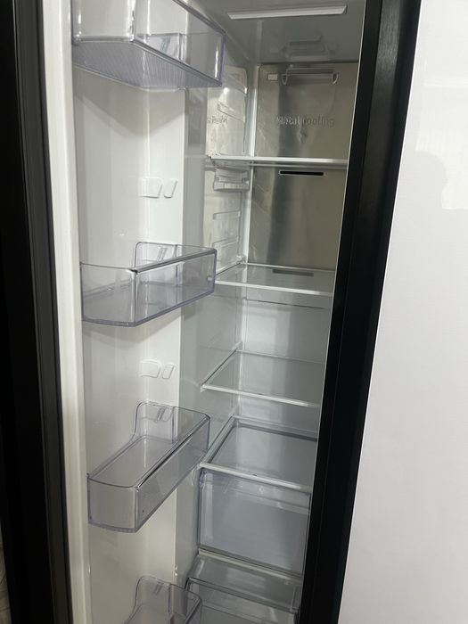 холодильник Samsunq