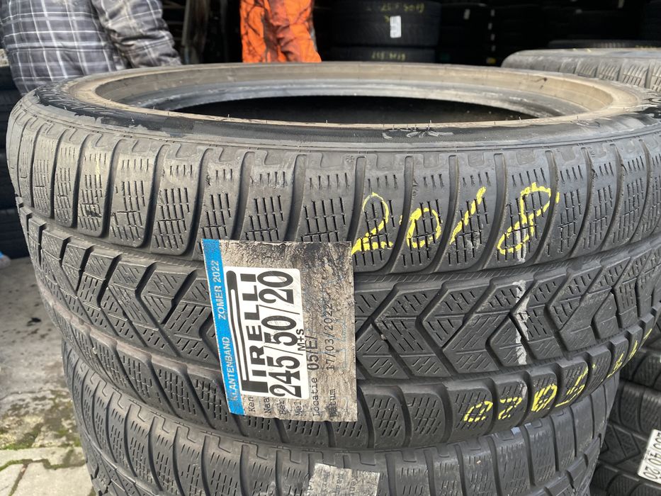245/50/20 Pirelli M+S