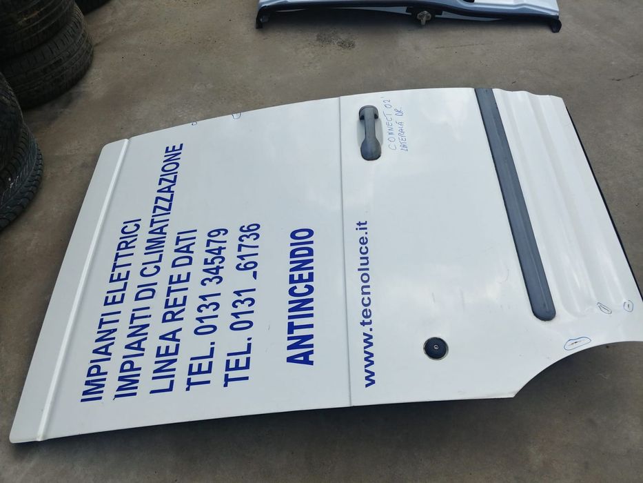 usa culisanta dreapta  ford transit connect  2002