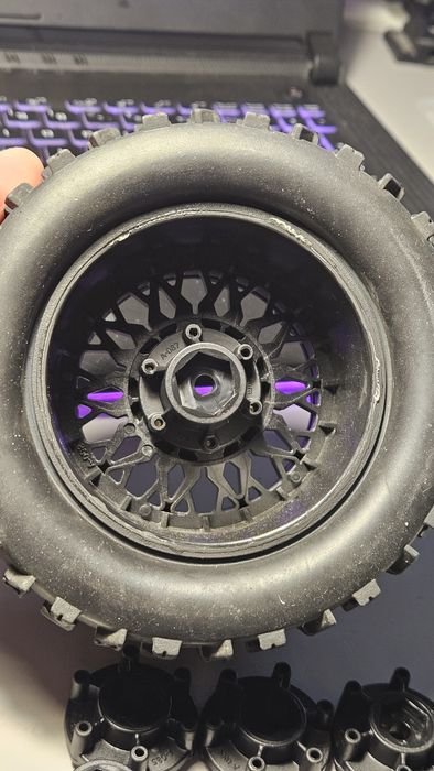 Set Roti Complete Louise RC MT-Pioneer 1/10