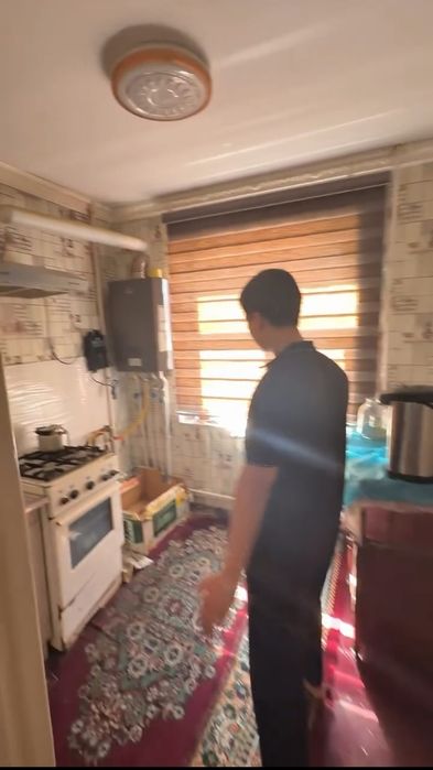 Фаргона шахар Заканалда 2 этаж 2 хоналик кв
