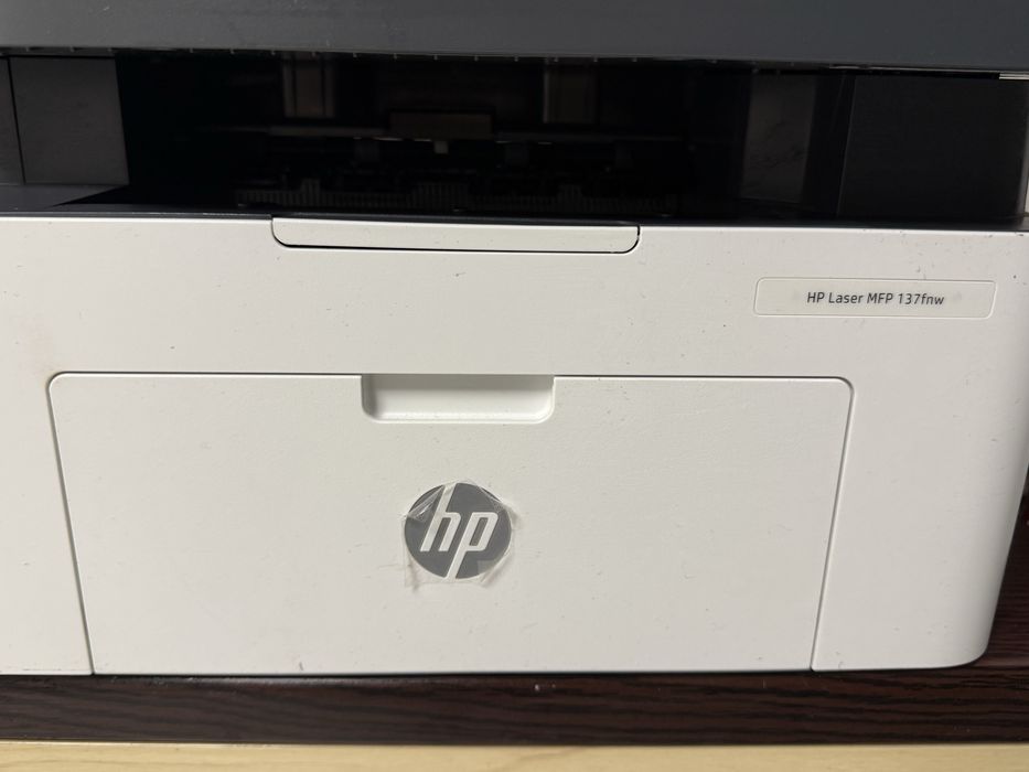 МФУ HP LaserJet 137fnw