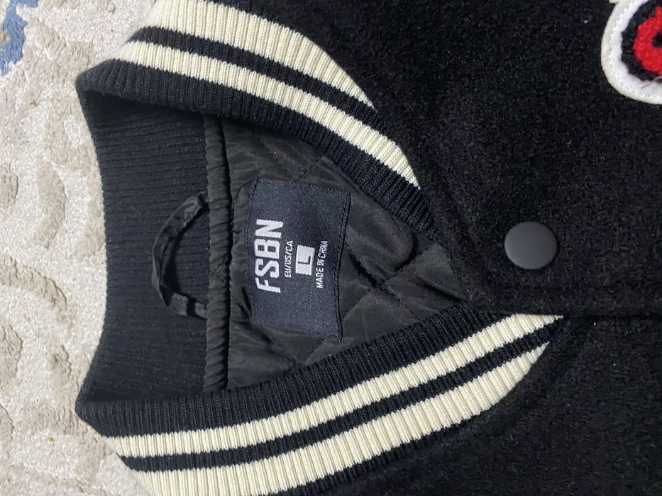 Бомбер размер L (48-50) новая