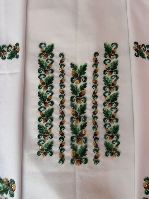 Cămașă copii cusută cu mărgele